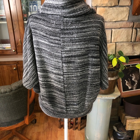 Loft size small cowl neck sweater with hand pocket in front gray and black. - Picture 3 of 3